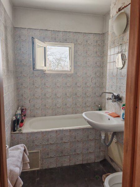 Titan, Liviu Rebreanu, Restaurant Alba